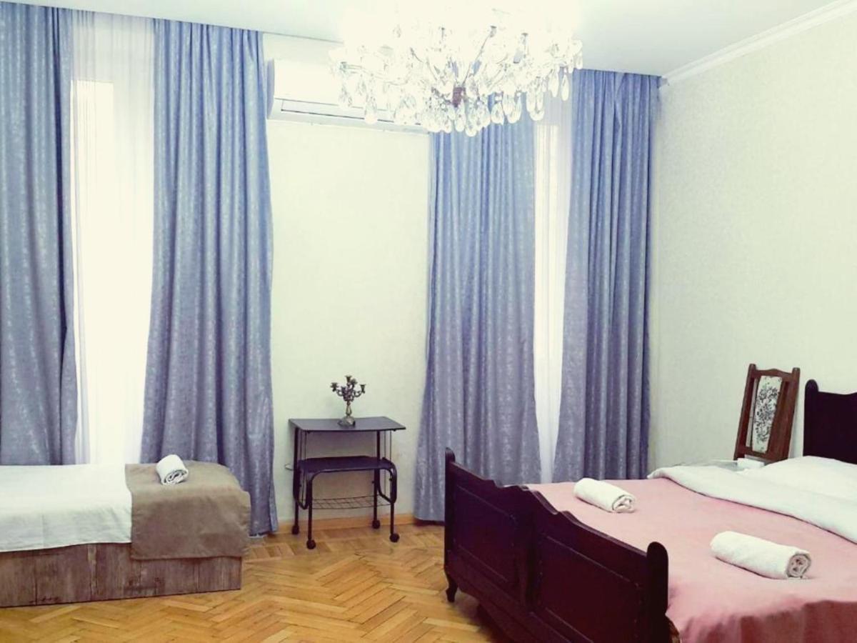 Your Home In Tbilisi Ngoại thất bức ảnh