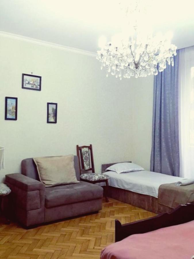 Your Home In Tbilisi Ngoại thất bức ảnh